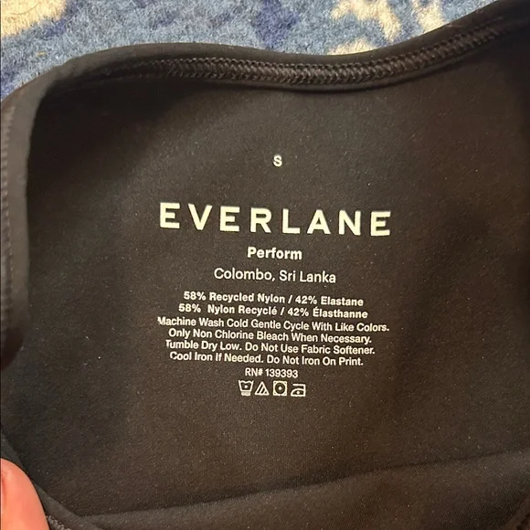 Everlane Perform Tanktop - Picture 3 of 4